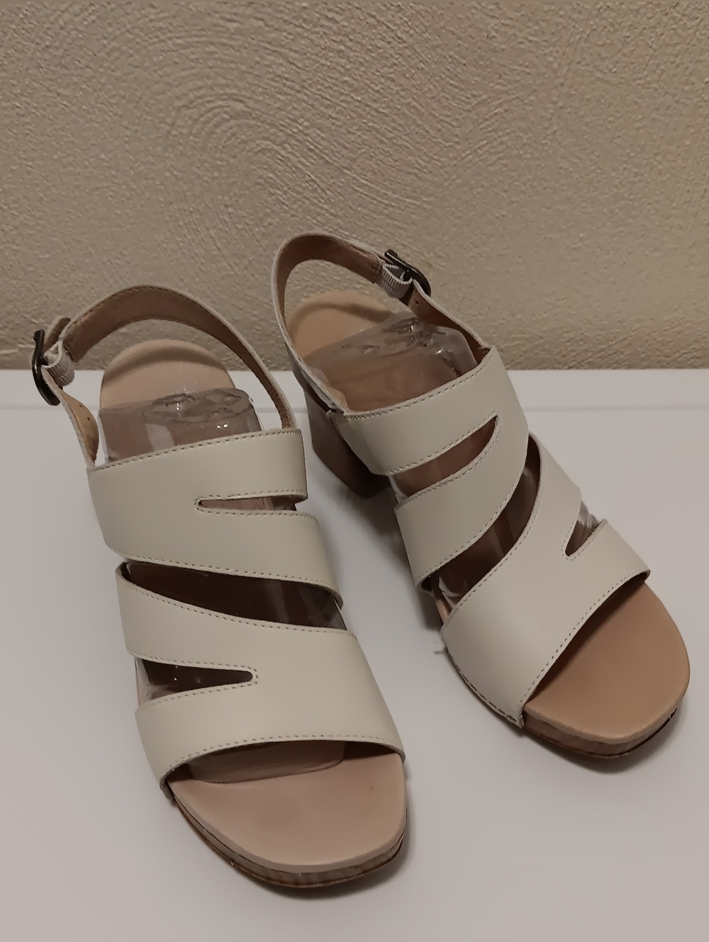 Dansko Ashlee Ivory Leather Block Heel Sandals EU 40/ US 9.5-10 Spring Summer